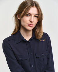 Taskullinen paitamekko