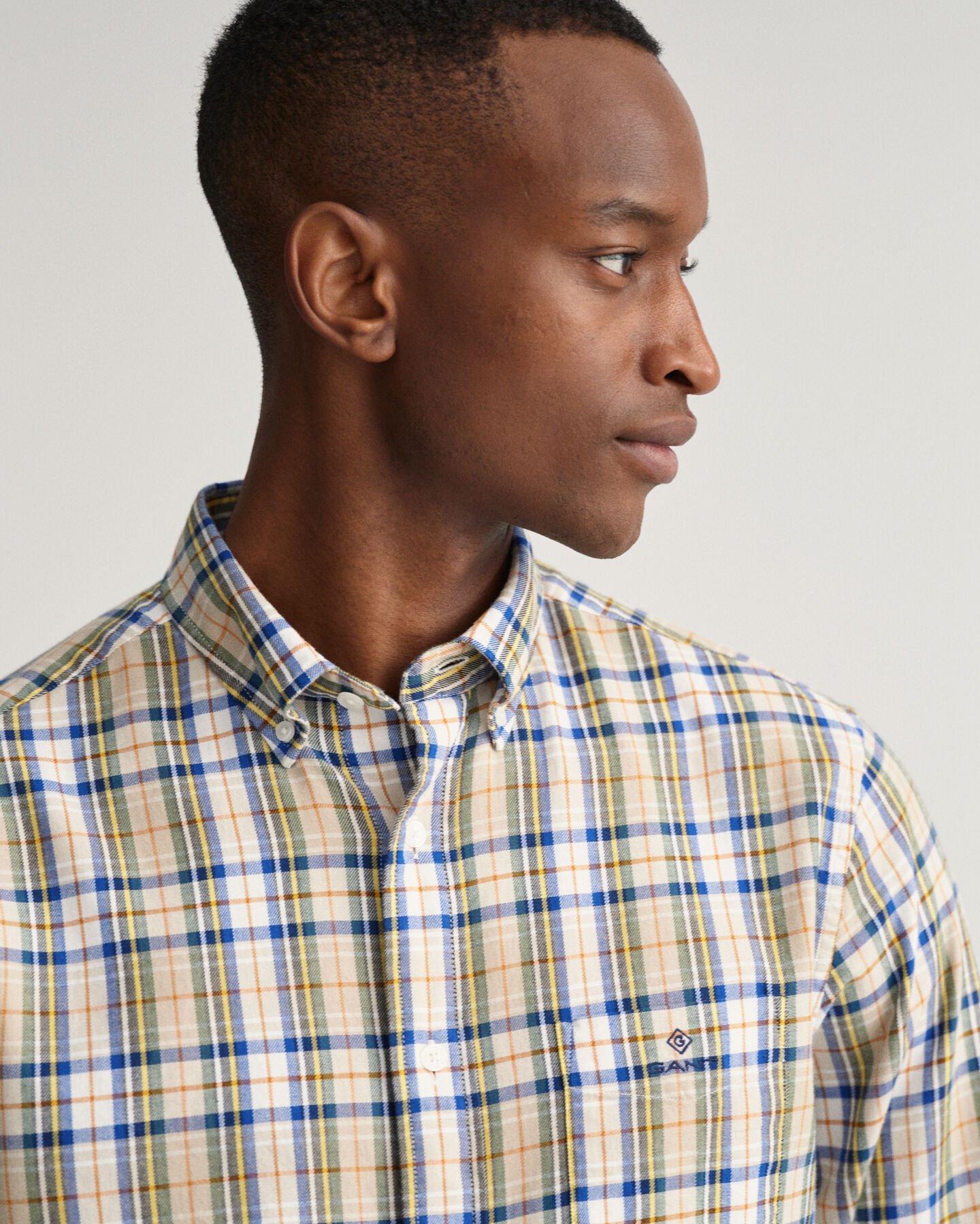 Regular fit ‑mitoitettu skottiruudullinen paita