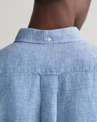 Regular&nbsp;fit ‑mitoitettu lyhythihainen kukonaskelkuvioinen pellavapaita