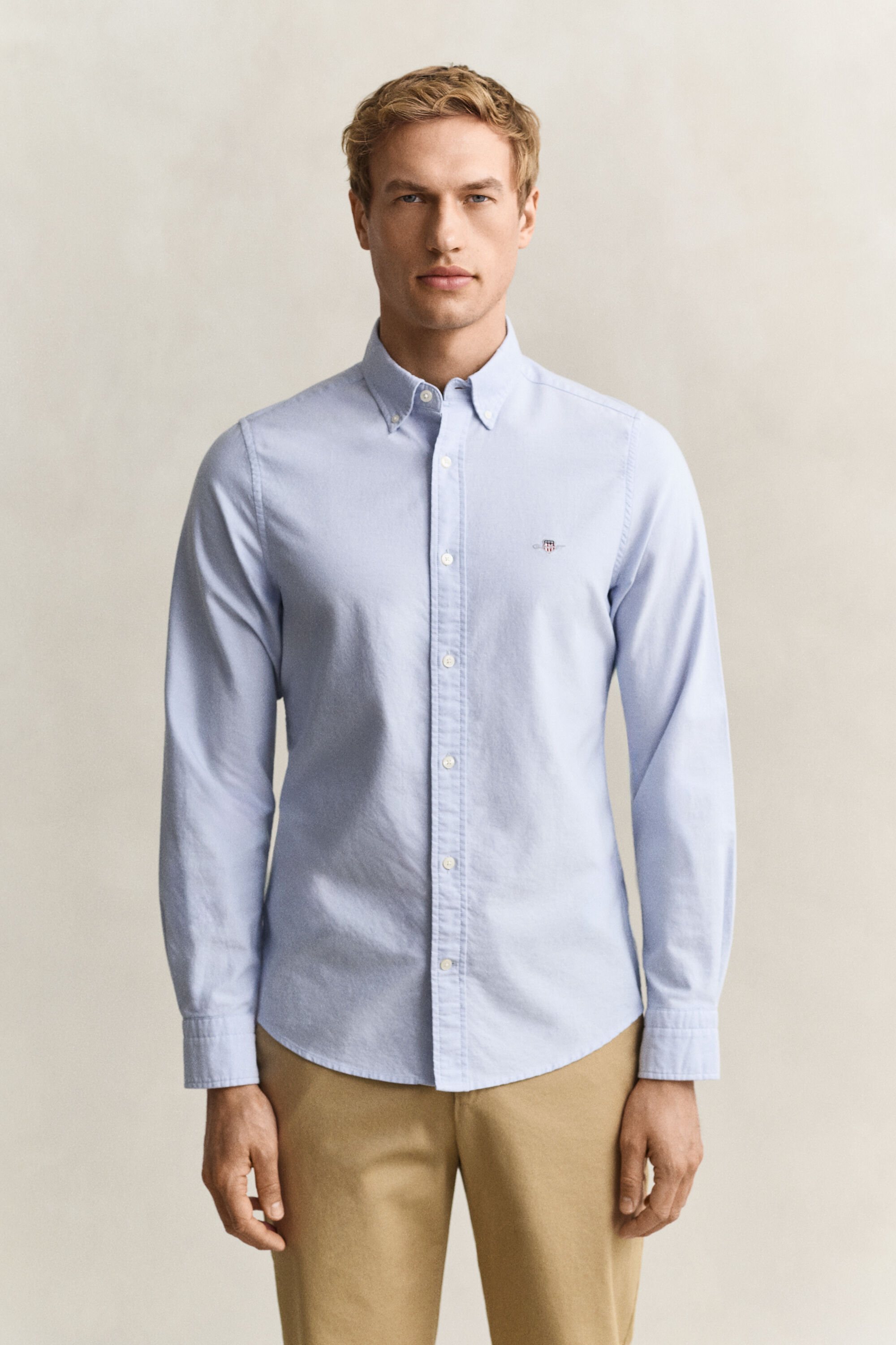 Slim fit ‑mitoitettu klassinen oxford-paita