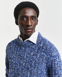 Kohopintainen villasekoiteneule, pyöreä pääntie