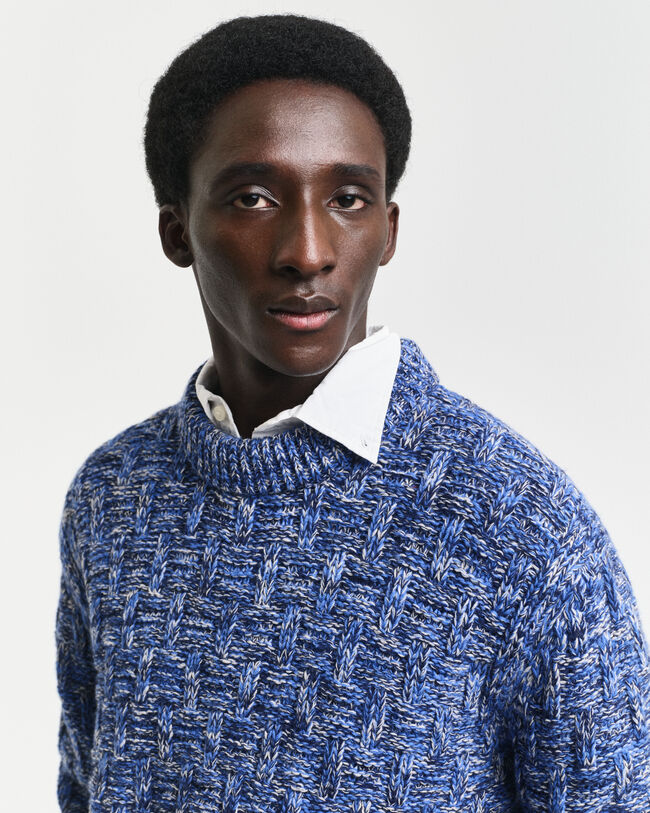 Kohopintainen villasekoiteneule, pyöreä pääntie