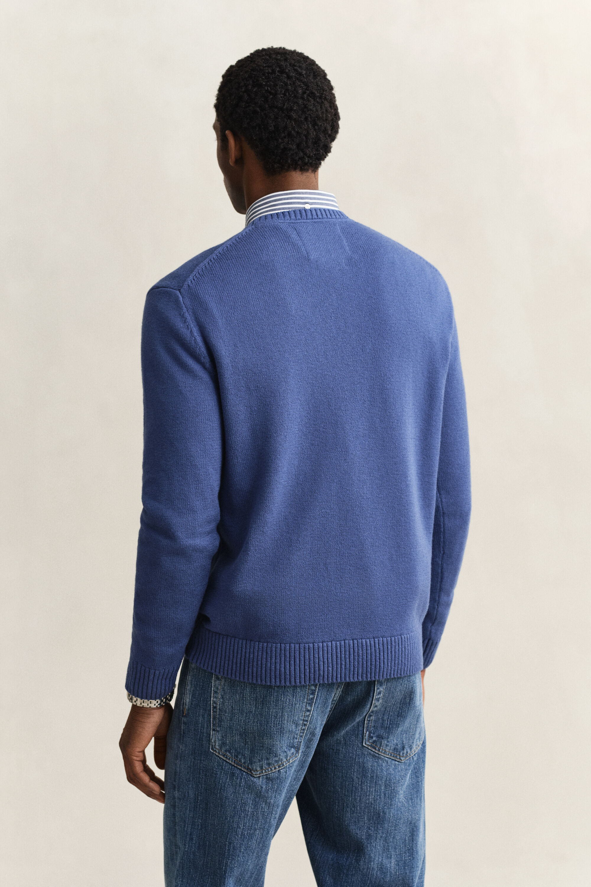 Puuvillasekoiteneulepusero, pyöreä pääntie