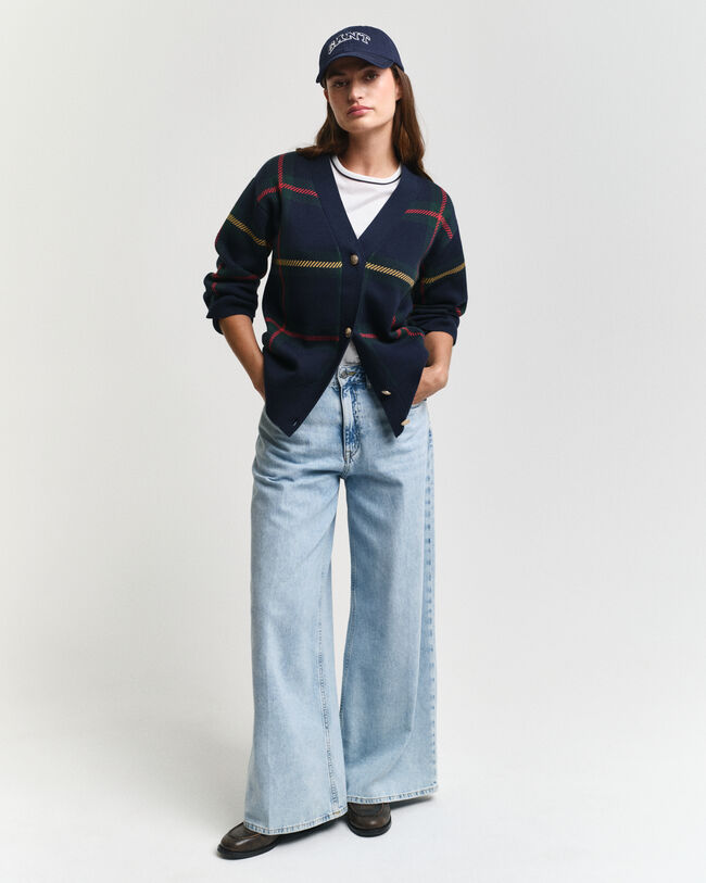 Ruudullinen v-neuletakki