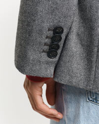 Kohopintainen bleiseri