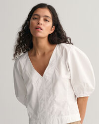 Puhvihihainen pusero, jossa v-pääntie