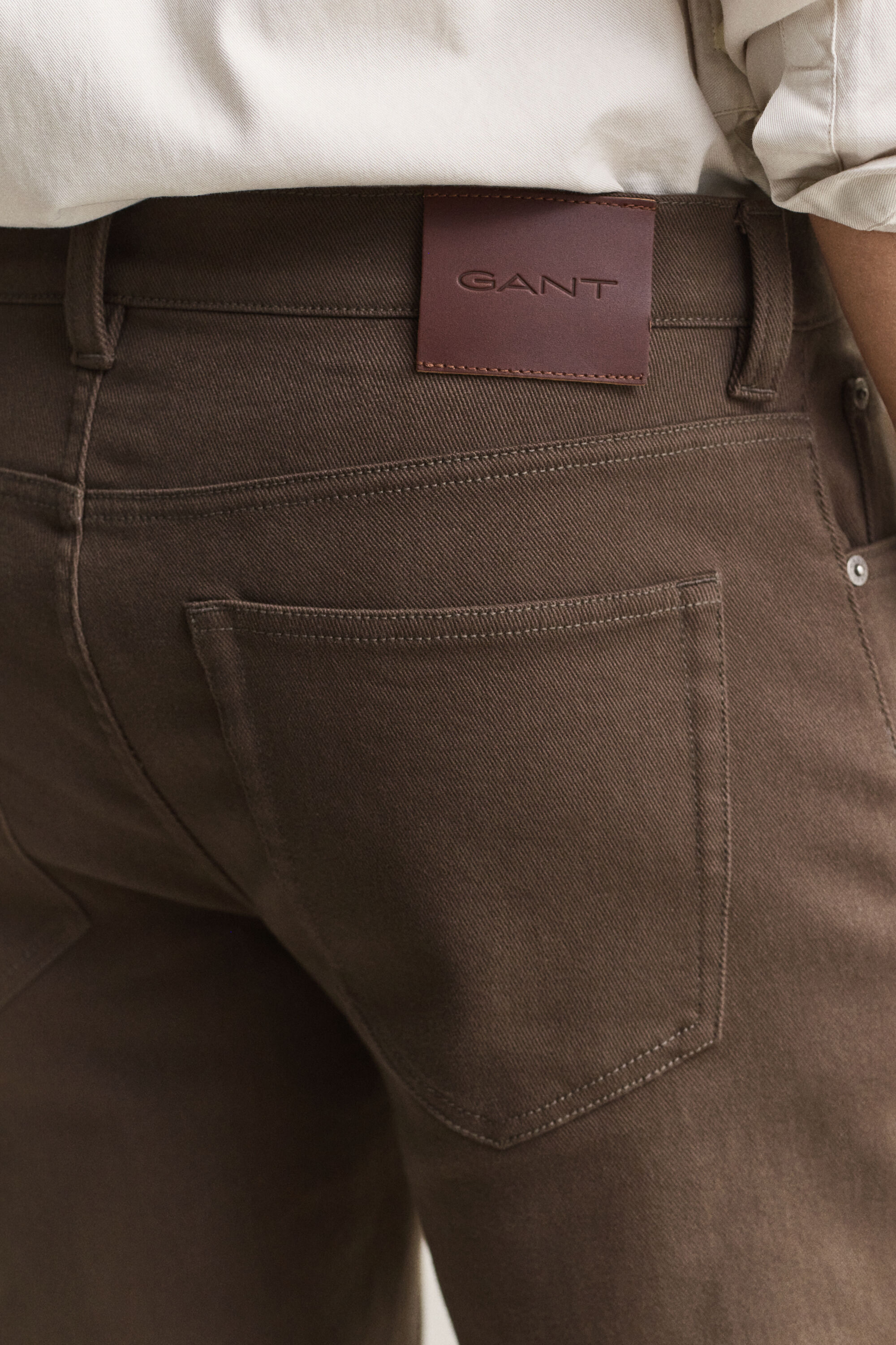 Regular fit ‑mitoitetut tvillifarkut