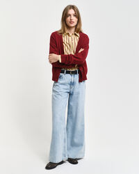 Neuletakki eritt&auml;in hienoa lampaanvillaa