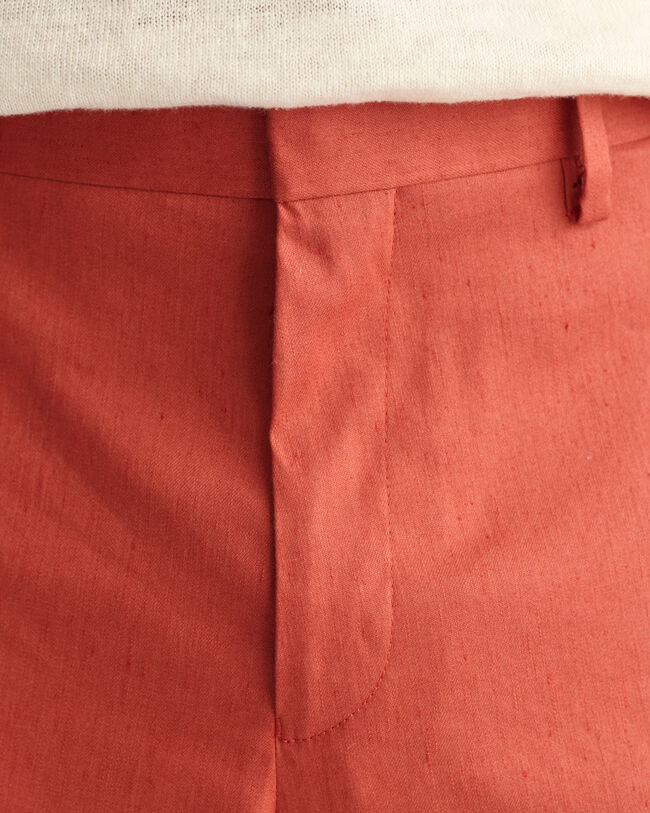 Slim&nbsp;fit ‑mitoitetut puuvilla-pellavaiset puvunhousut