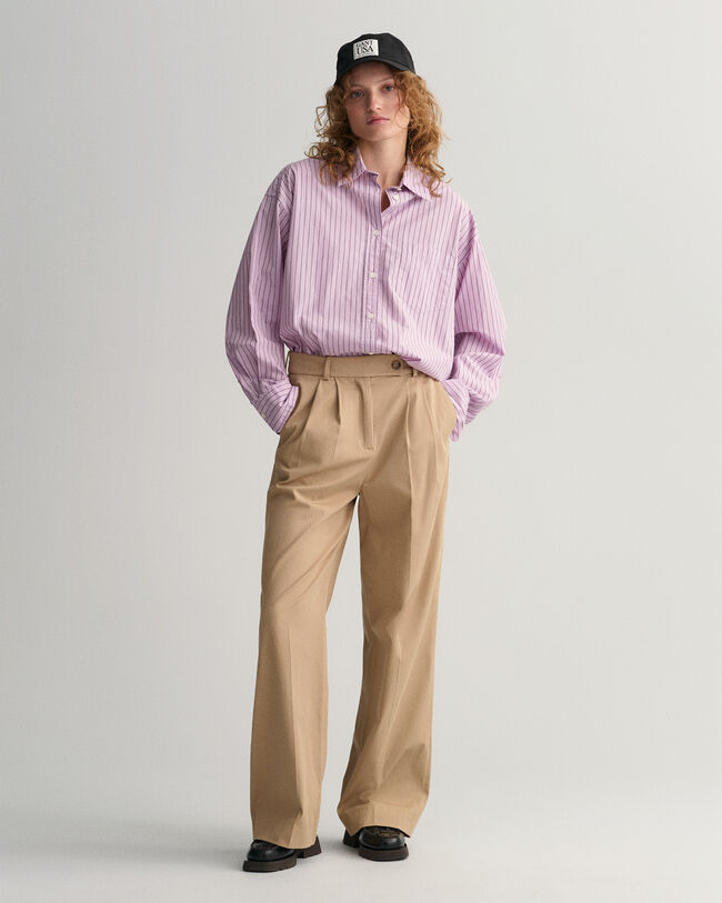 Relaxed fit -mitoitetut korkeavy&ouml;t&auml;r&ouml;iset chinot