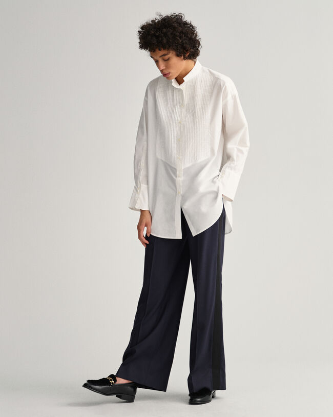 Oversized fit ‑mitoitettu paita hiuslaskoksilla