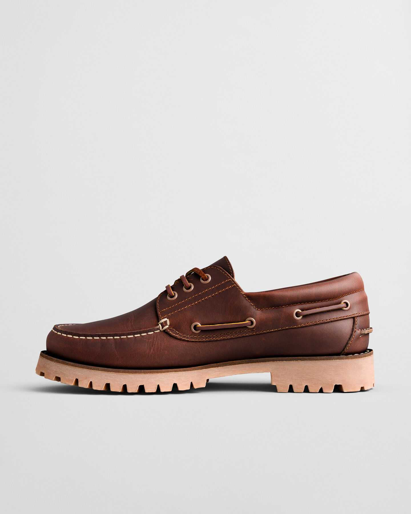 Varrettomat Tratton‑nauhakengät