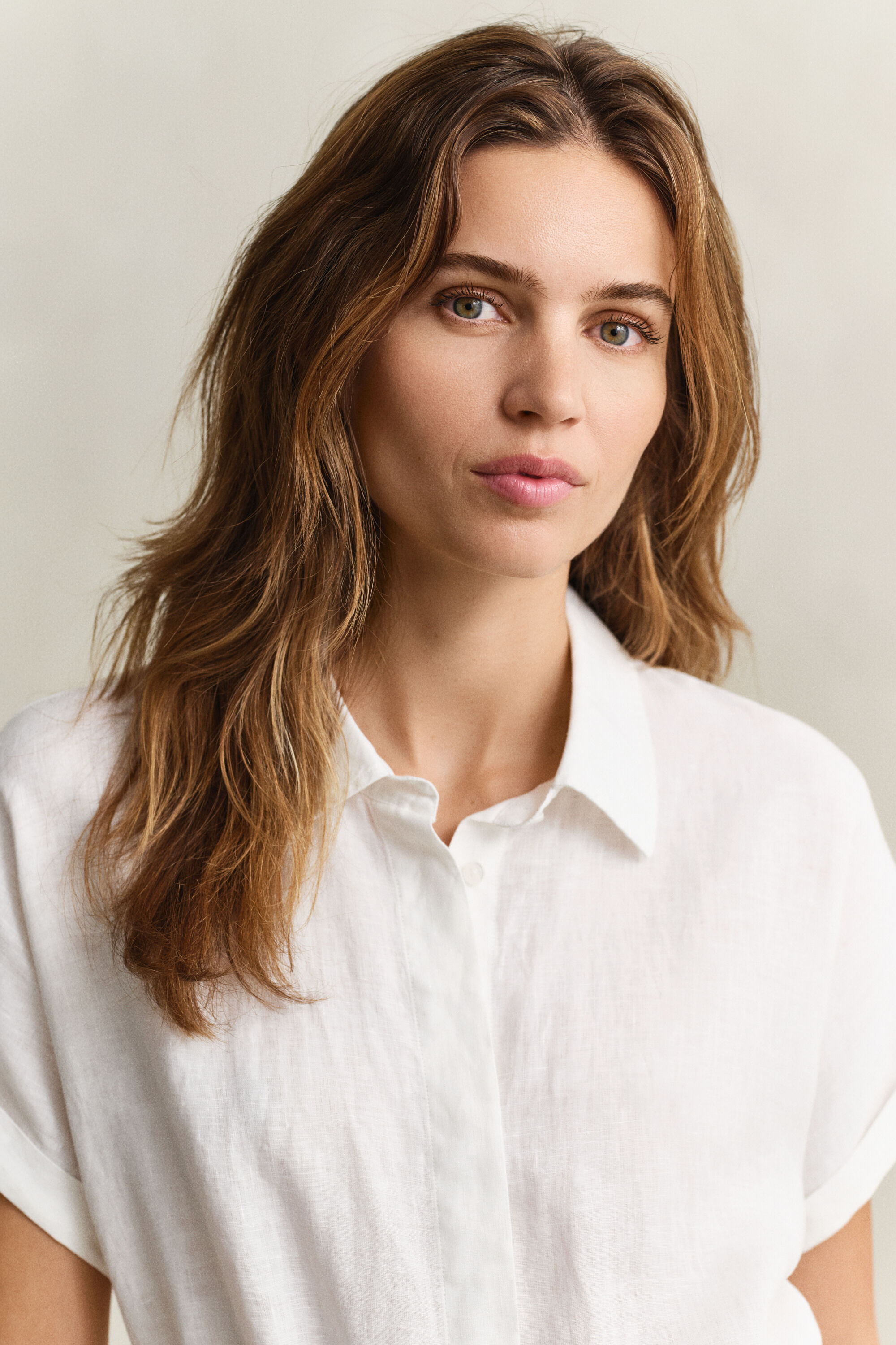 Pikkuhihainen pellavapaitamekko