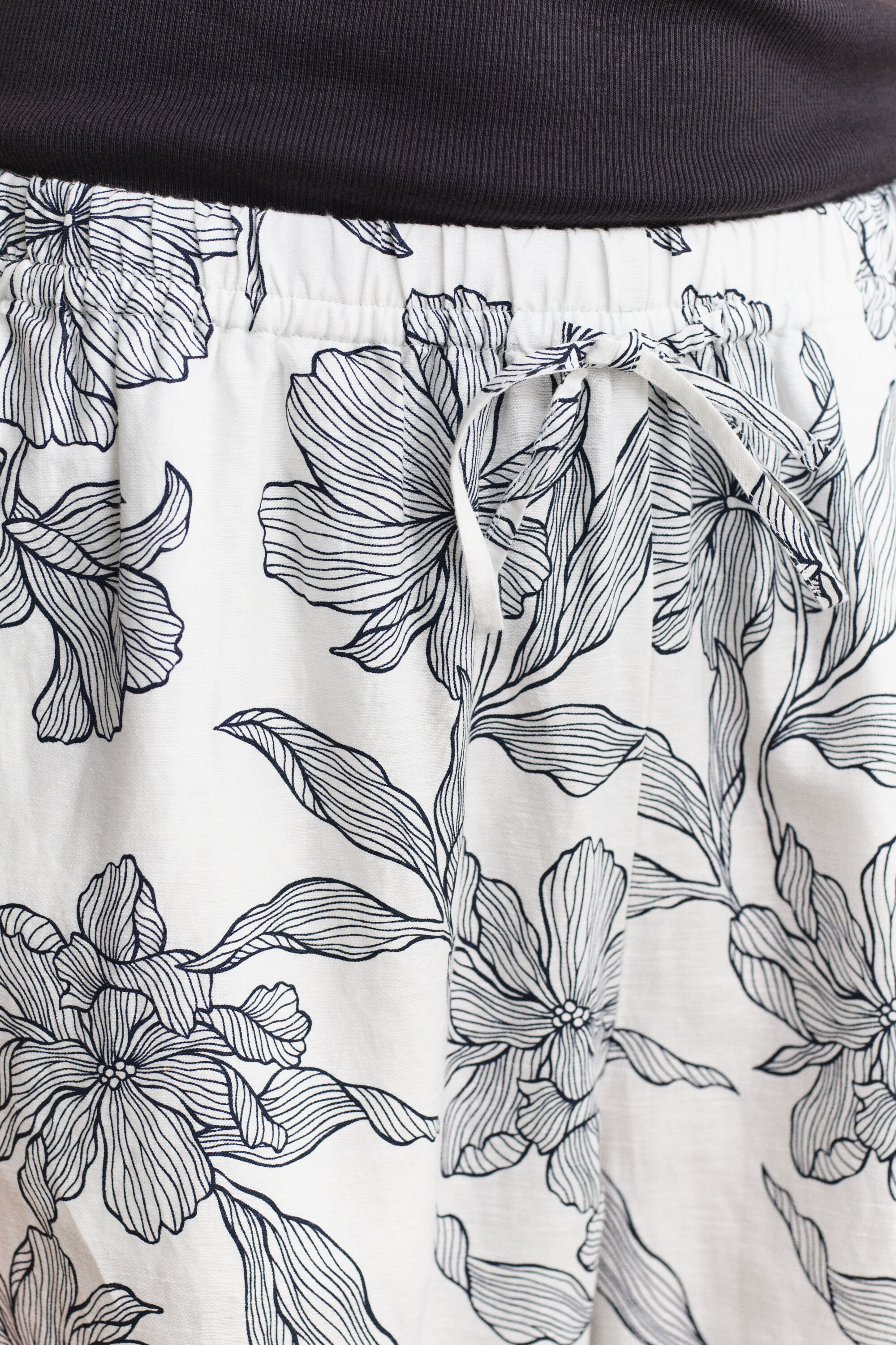 Kukalliset pellavahousut