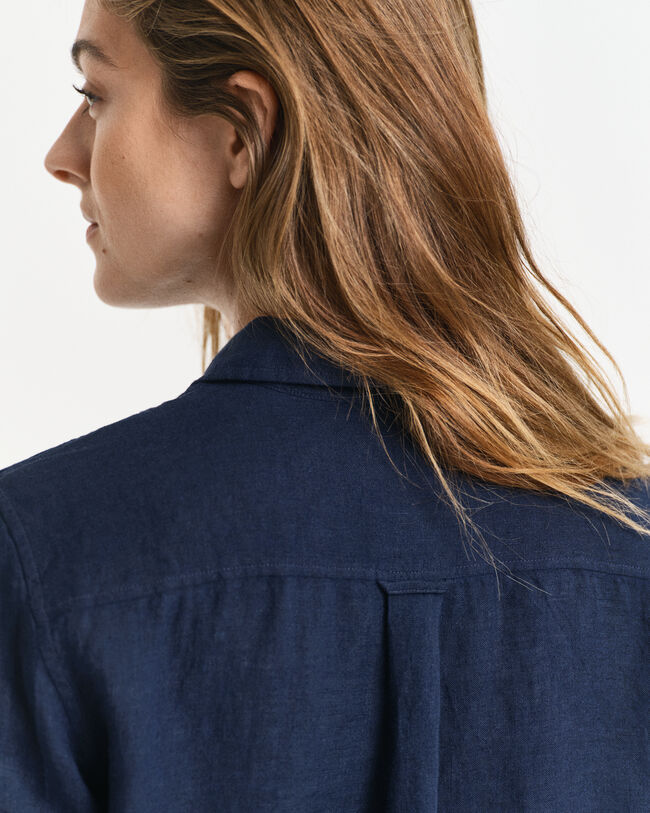 Regular fit ‑mitoitettu pellavapaita