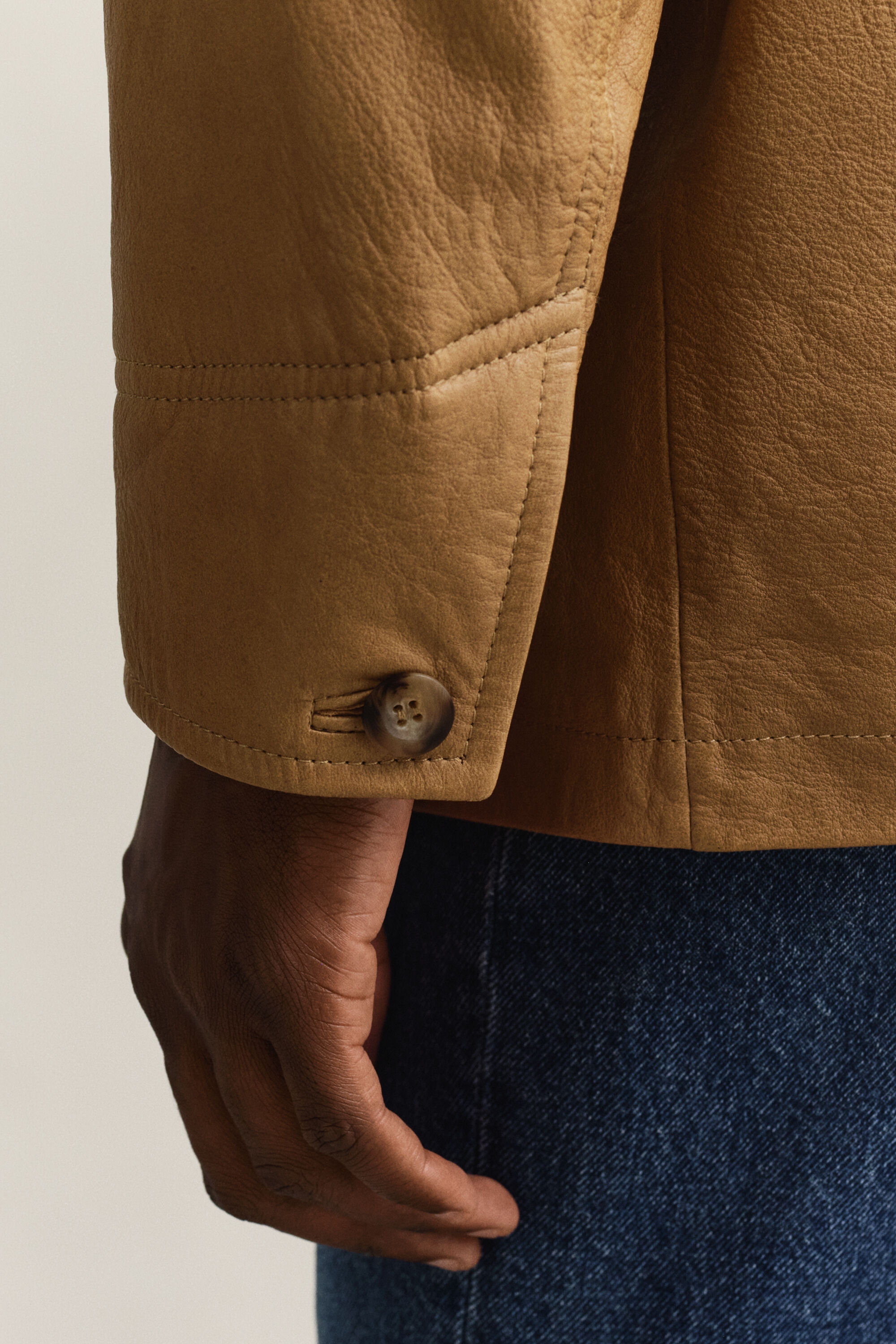 Nahkainen kansitakki