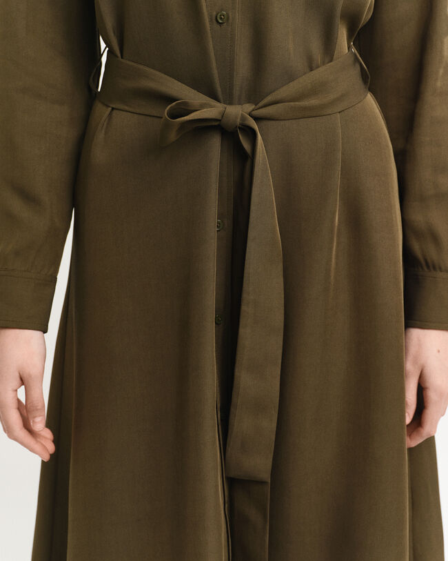 Taskullinen paitamekko