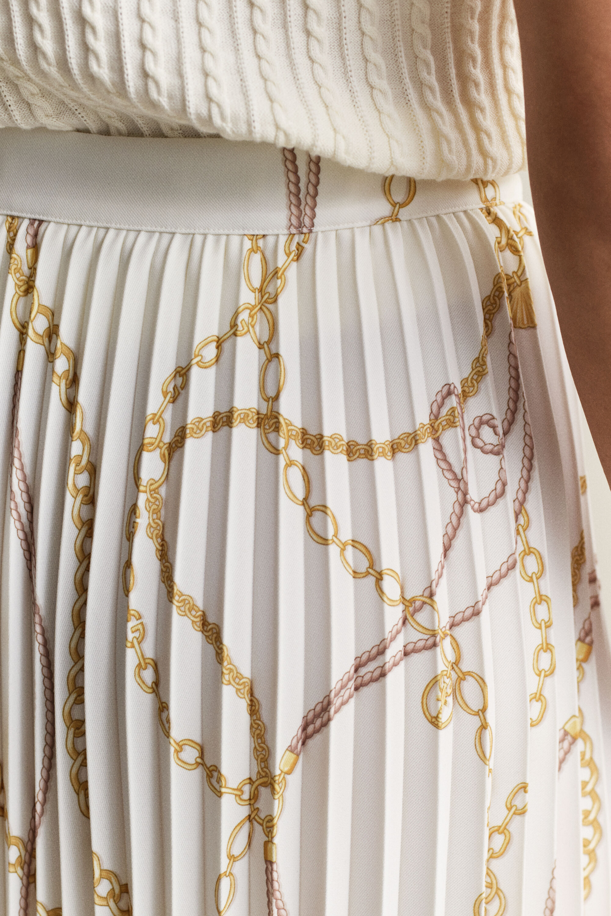 Midimittainen kuviollinen vekkihame