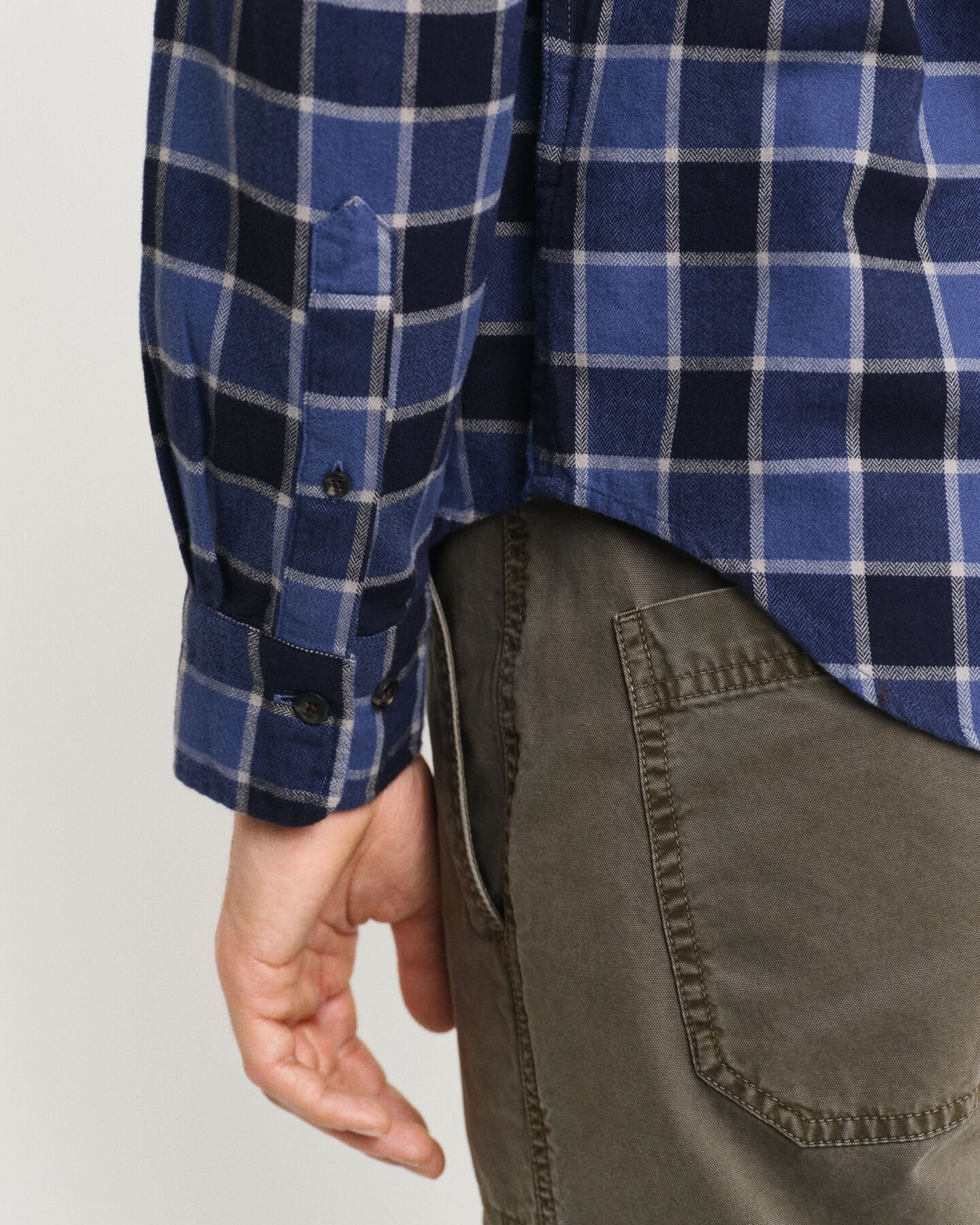 Regular fit ‑mitoitettu kalanruotokuvioinen ruutupaita