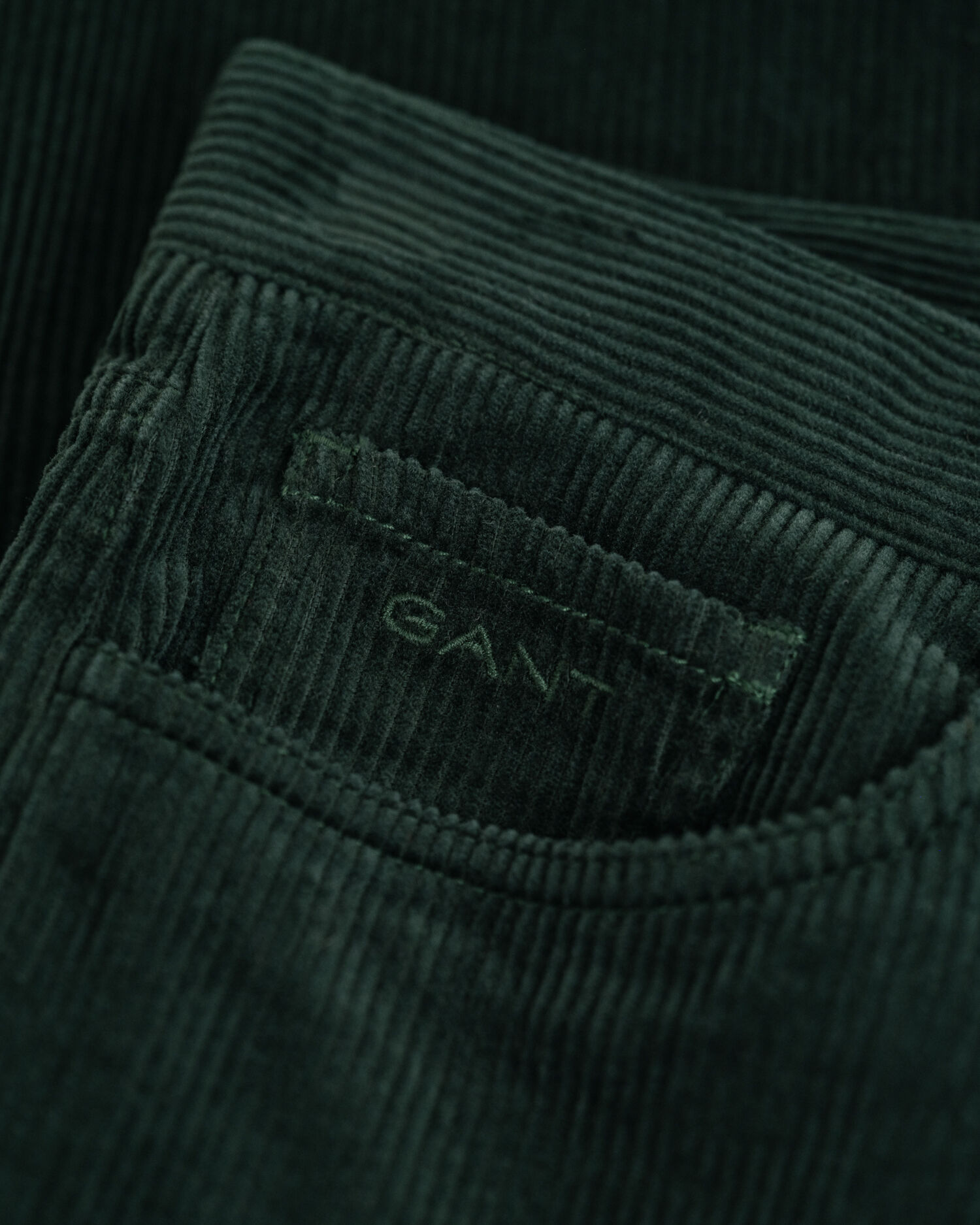 Teen Boys ‑malliston viisitaskumalliset vakosamettihousut