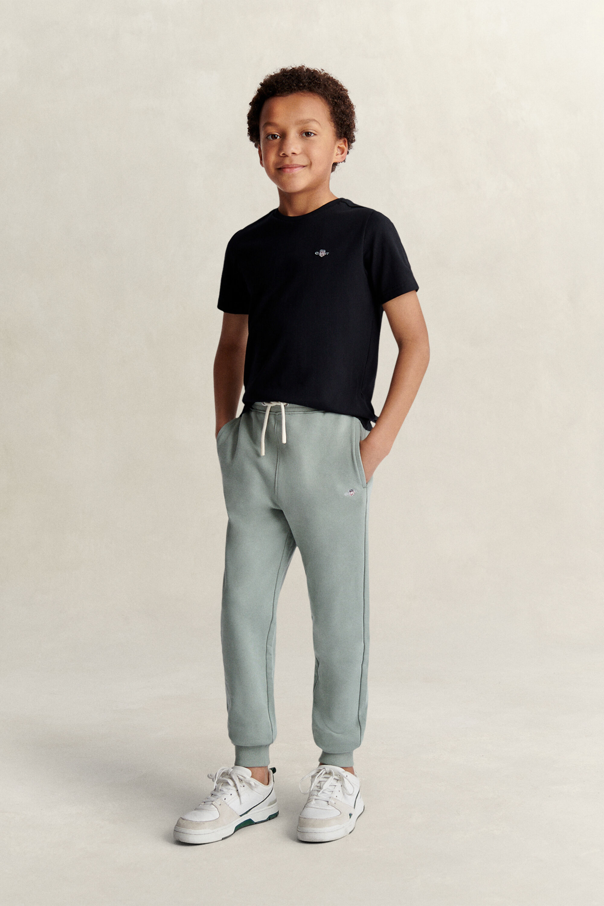 Teens-malliston Shield-t‑paita