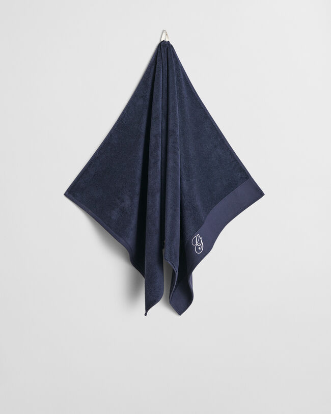 Kirjailtu pyyhe (50&nbsp;cm x 100&nbsp;cm)