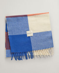 Ruudullinen kudottu huivi