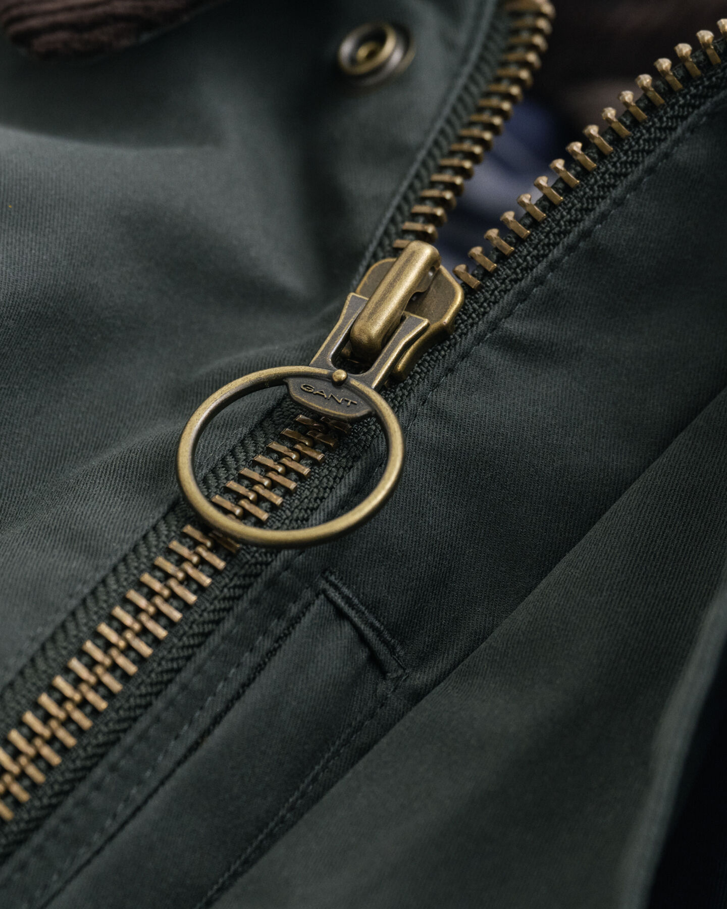 Öljykankainen navettatakki