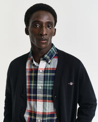 Klassinen puuvillaneuletakki v-p&auml;&auml;ntiell&auml;