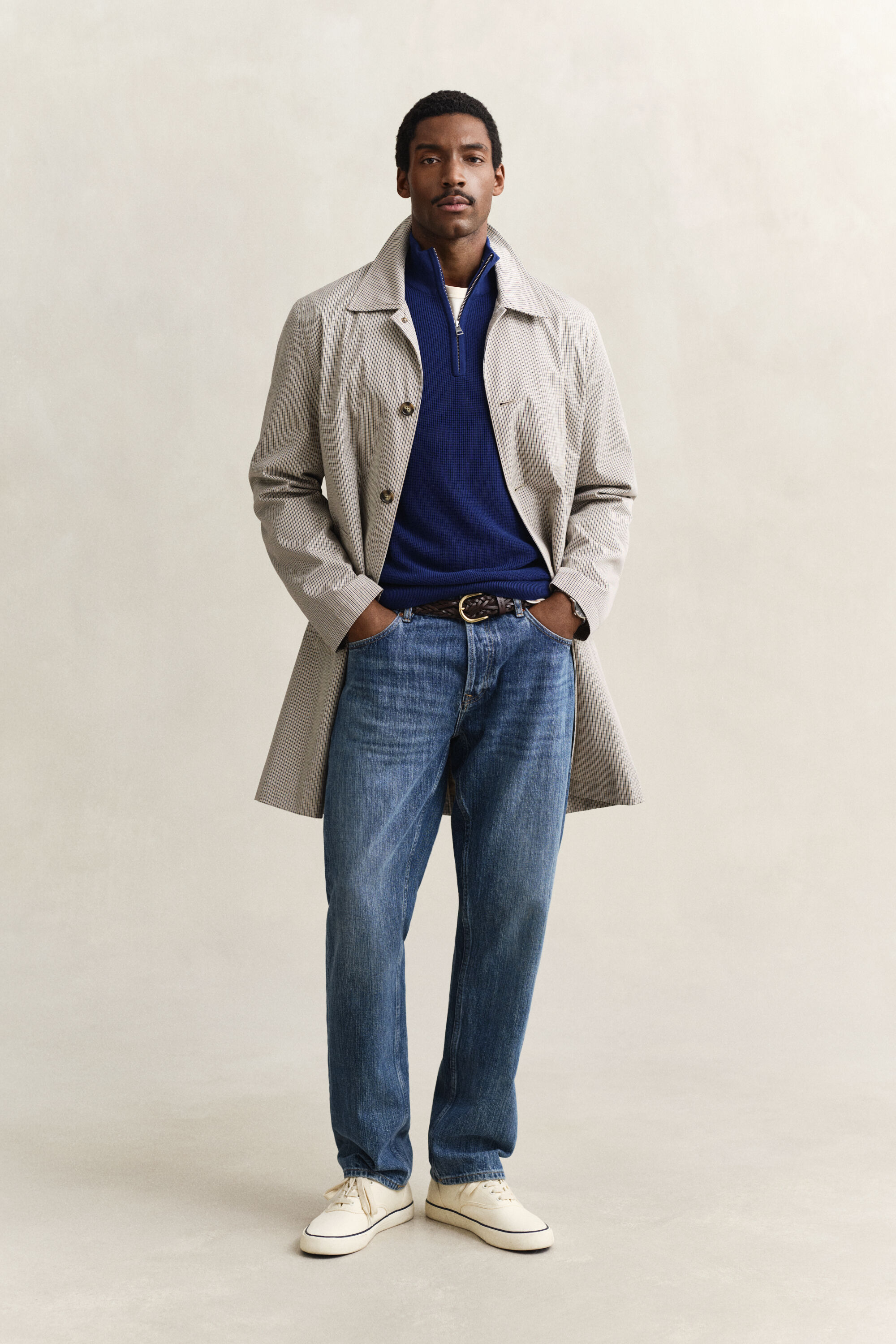 Kohopintainen puuvillaneulepusero, vetoketjukaulus