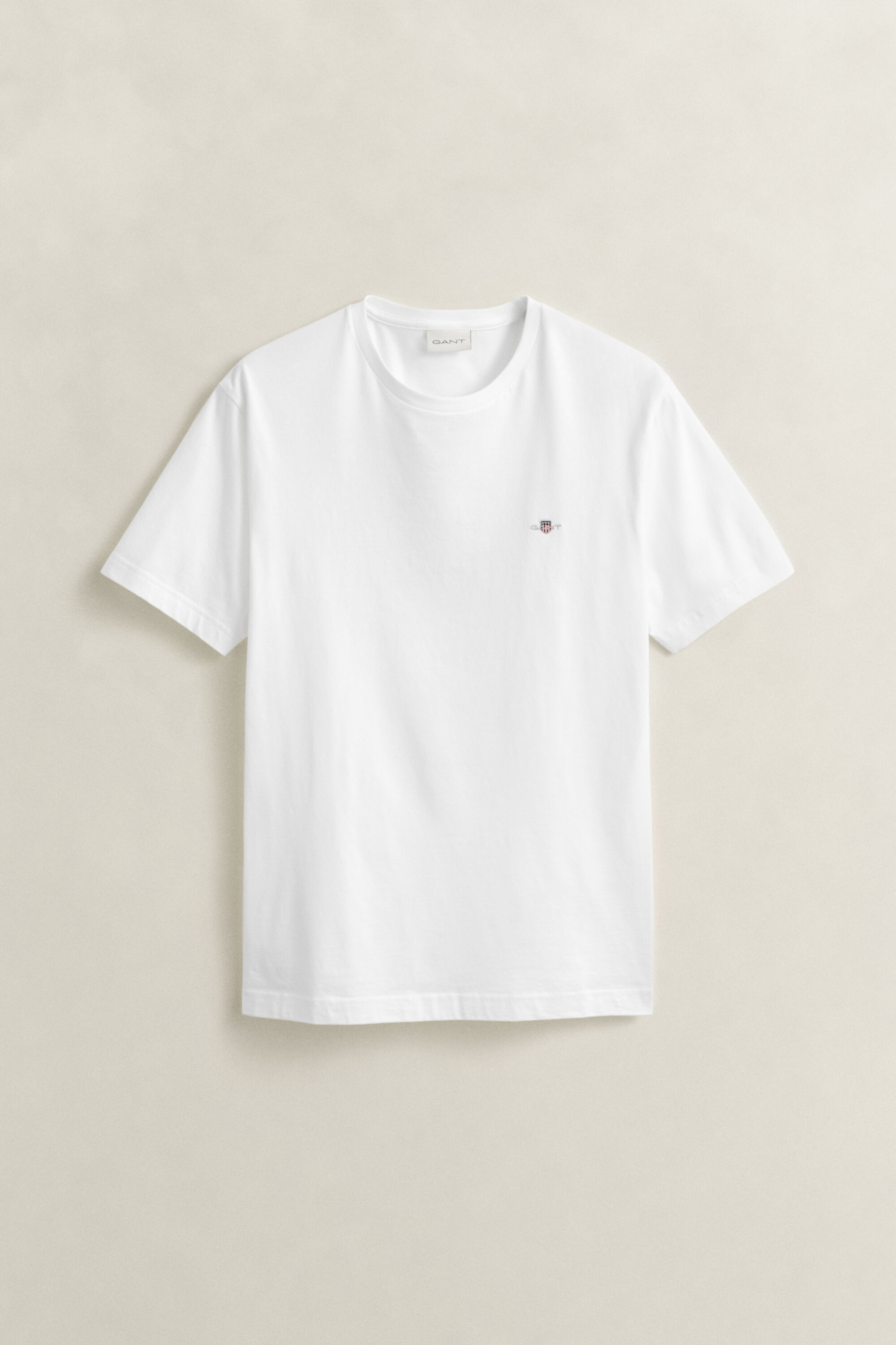 Regular fit ‑mitoitettu Shield-t‑paita