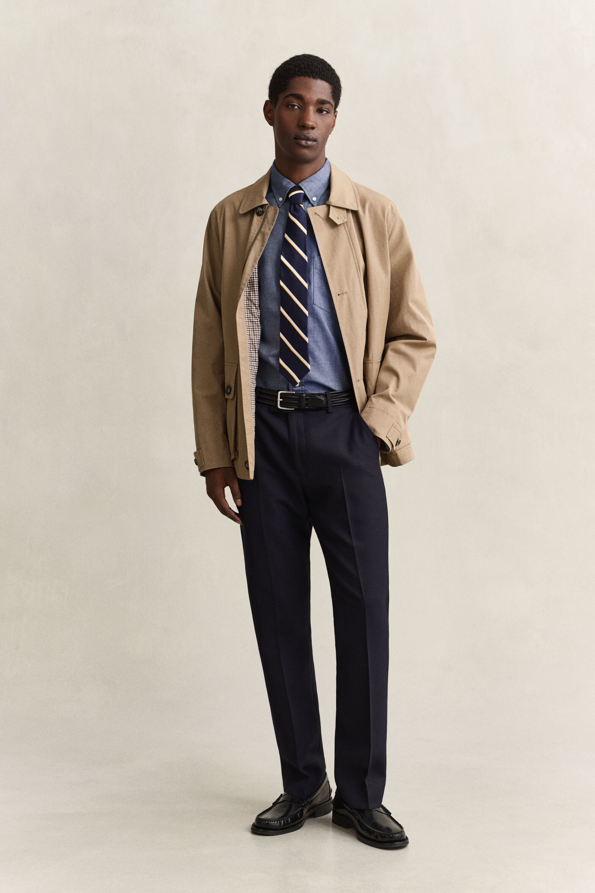 Regular fit ‑mitoitettu klassinen oxford-paita