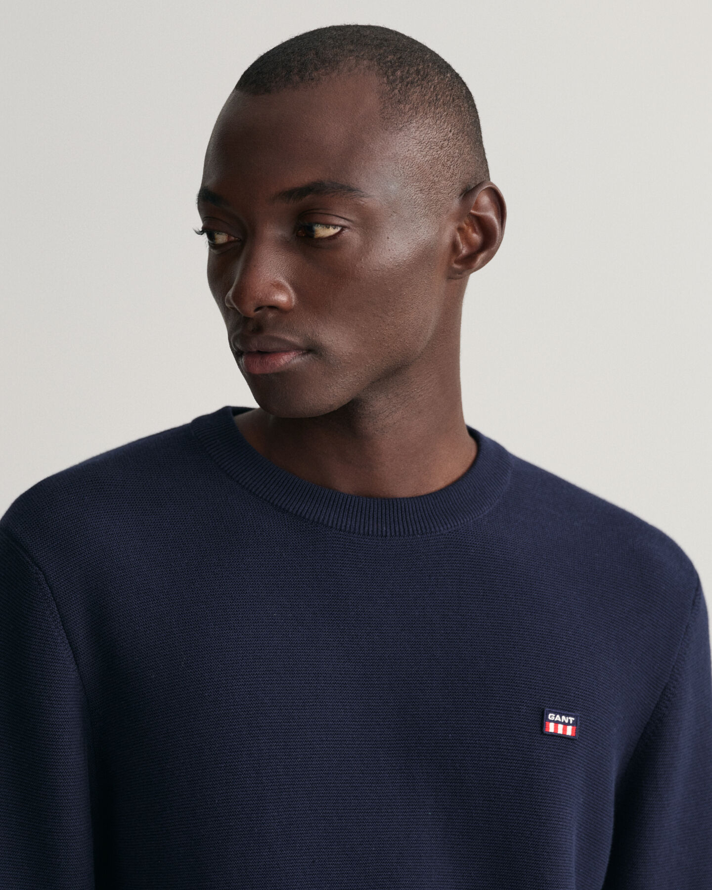 Ohut Texture-neulepusero, pyöreä pääntie