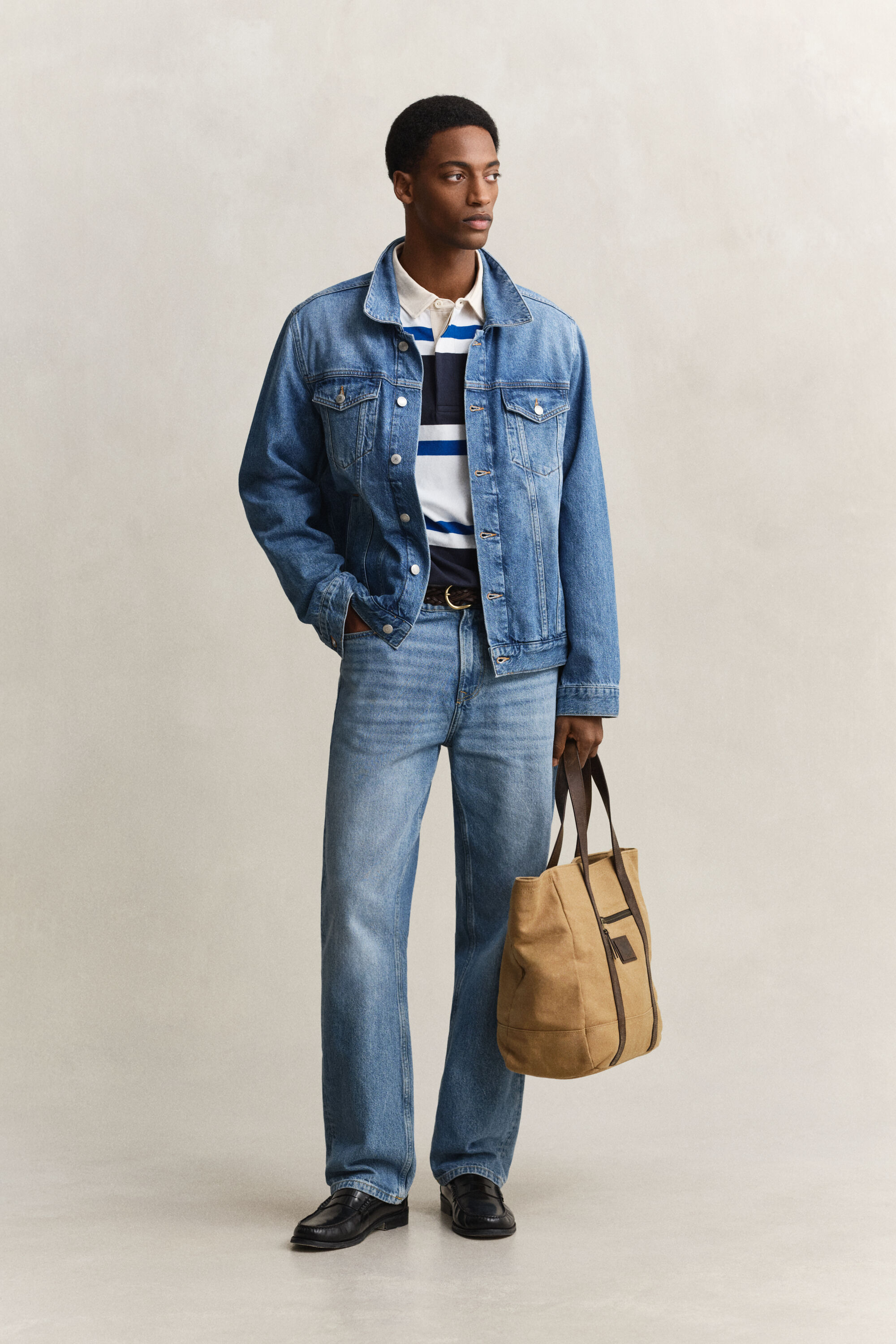 Leveäraitainen Rugger