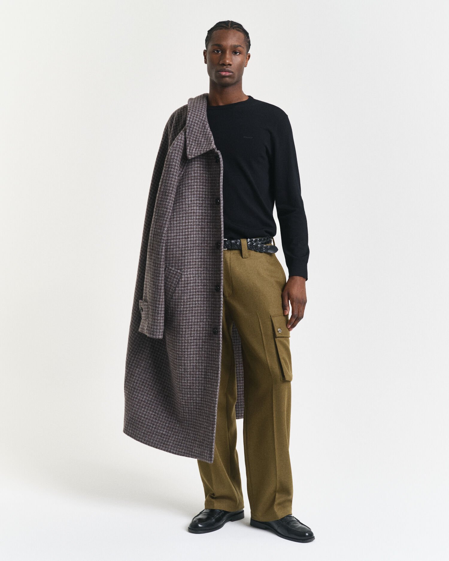 Ohut merinovillaneule, pyöreä pääntie