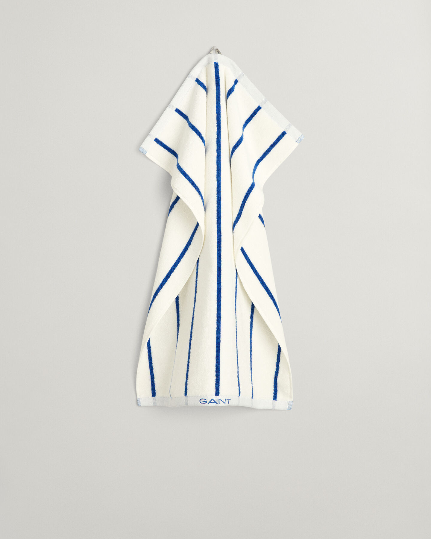 Raidallinen pyyhe (50 cm x 70 cm)