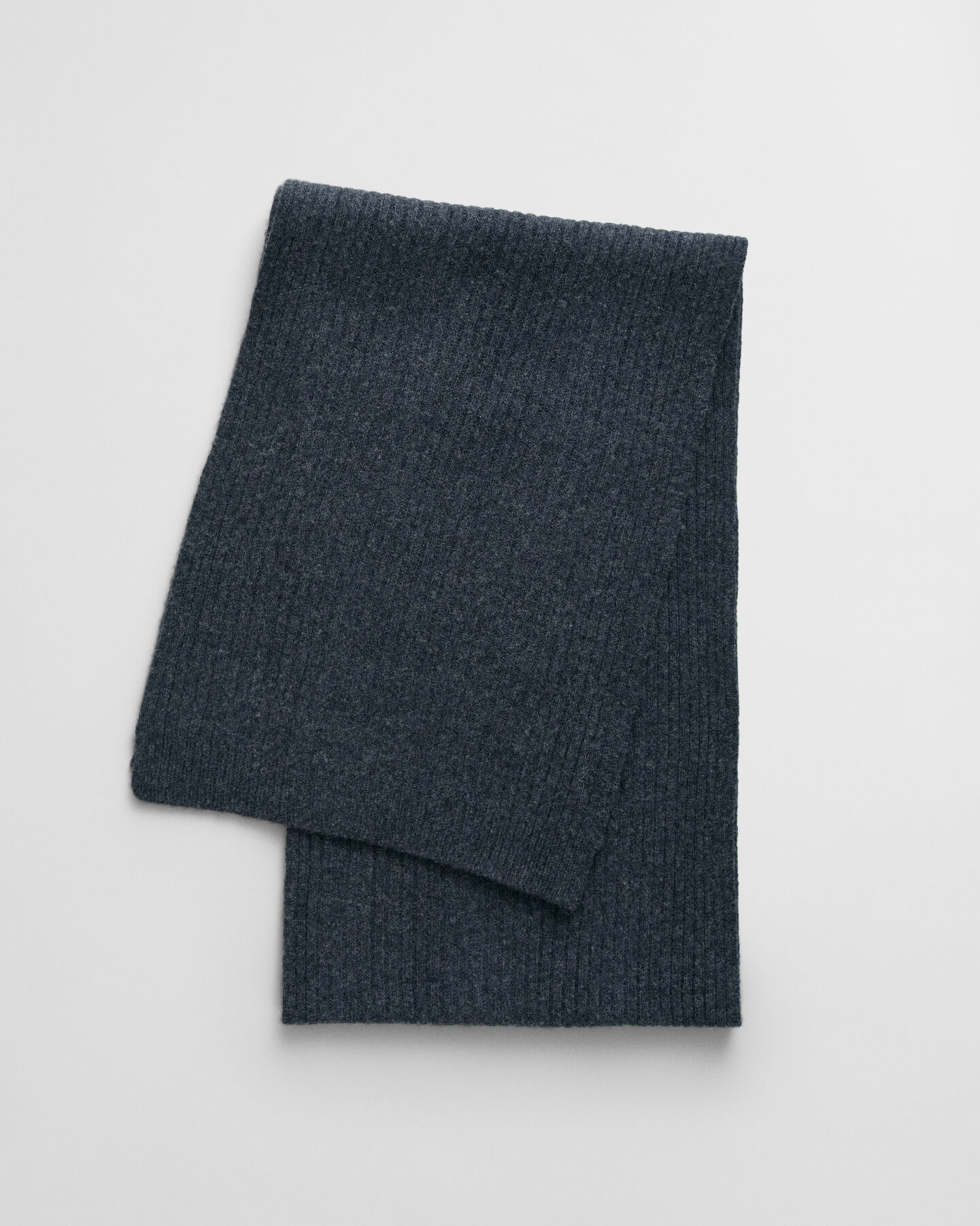 Ohut villakaulaliina