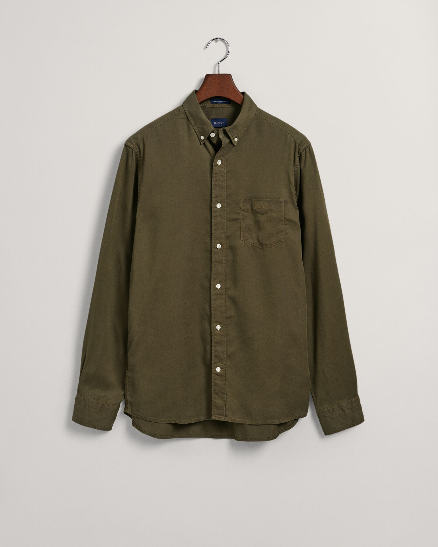 Regular fit ‑mitoitettu valmiina v&auml;rj&auml;tty lyosellipaita