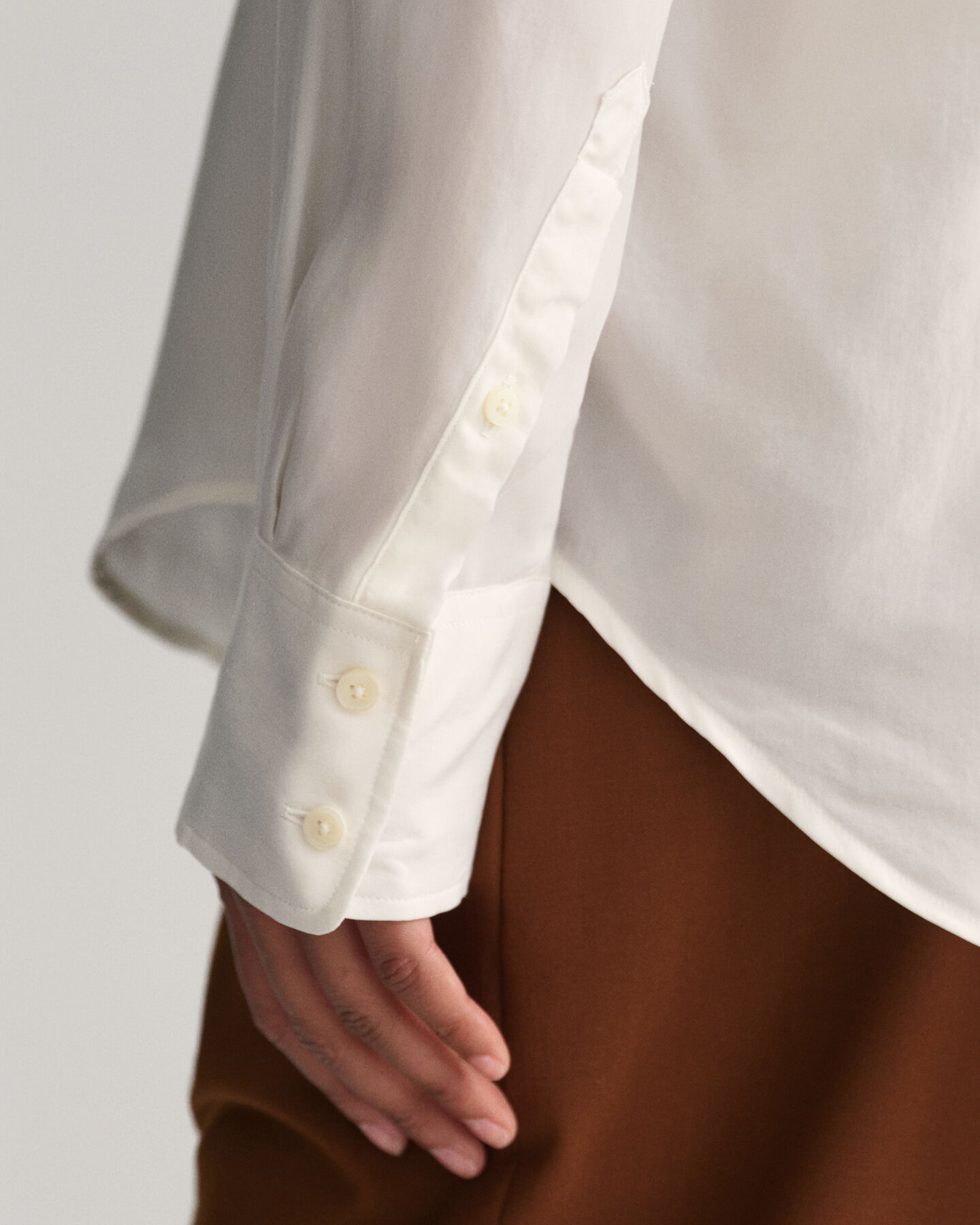 Relaxed fit ‑mitoitettu utility-paita