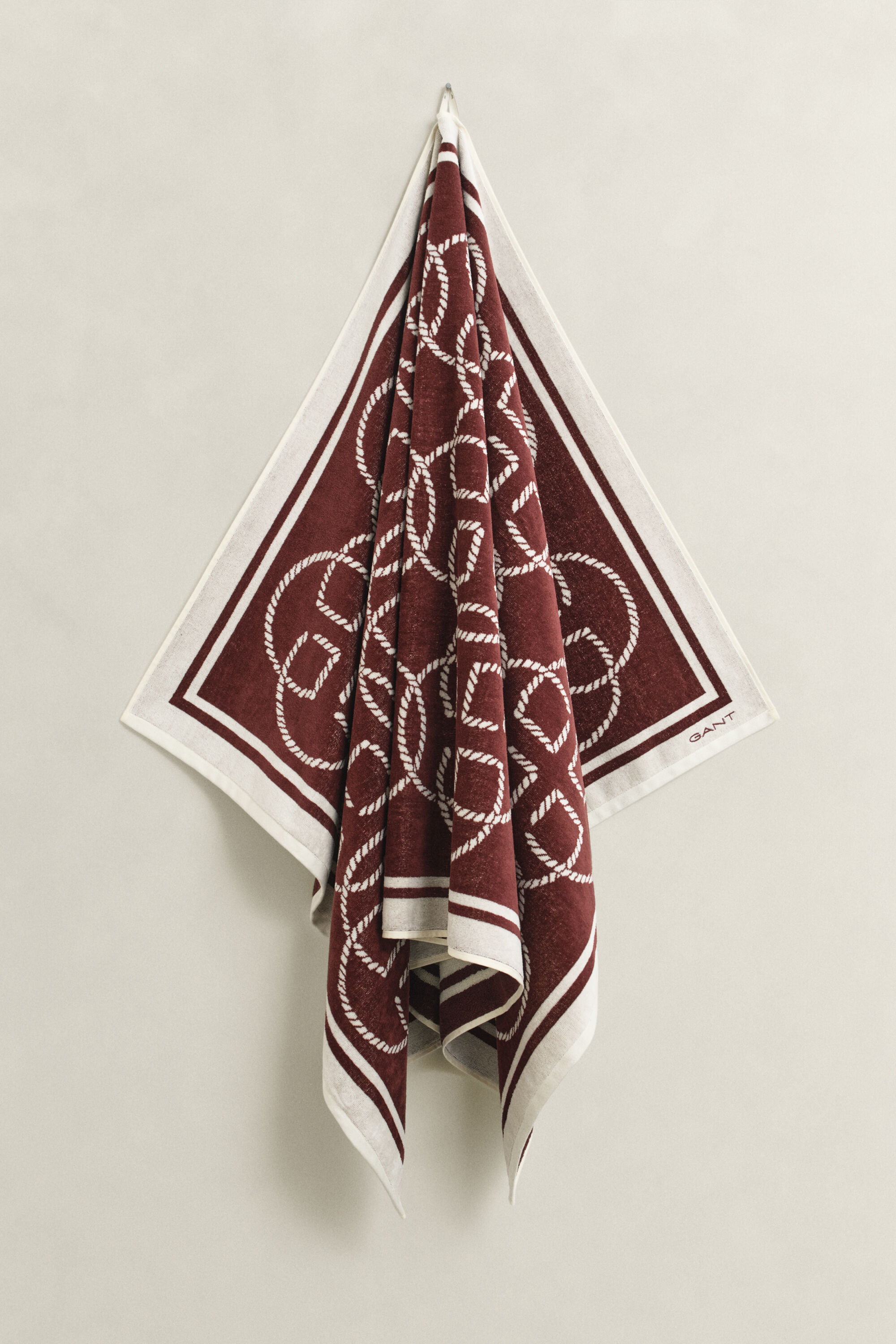 Printtikuvioitu Monogram-rantapyyhe