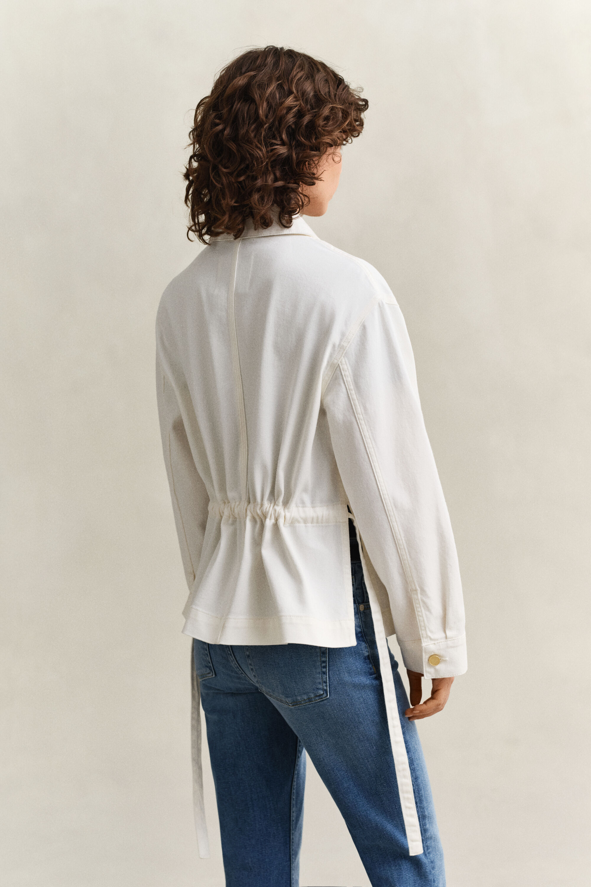 Solmittava farkkutakki