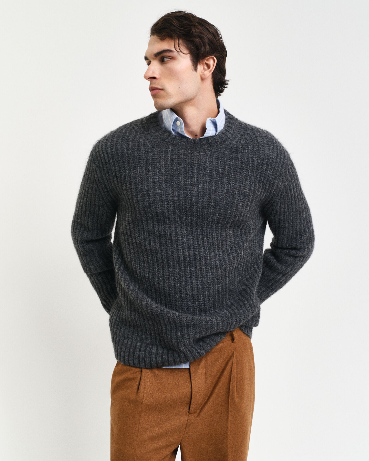 Joustinneulepusero alpakanvillasekoitetta, pyöreä pääntie