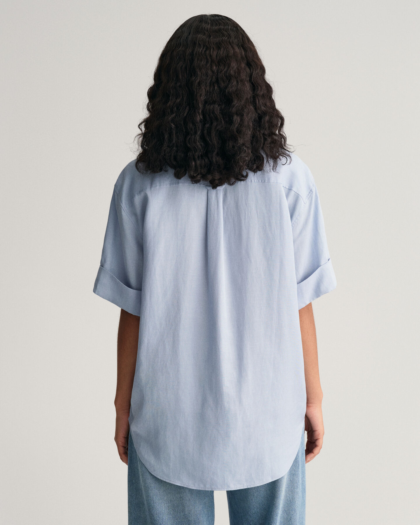 Relaxed fit ‑mitoitettu lyhythihainen Pocket Detail -paita