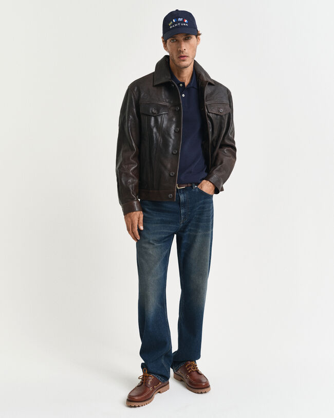 Kohopintainen pikeepaita