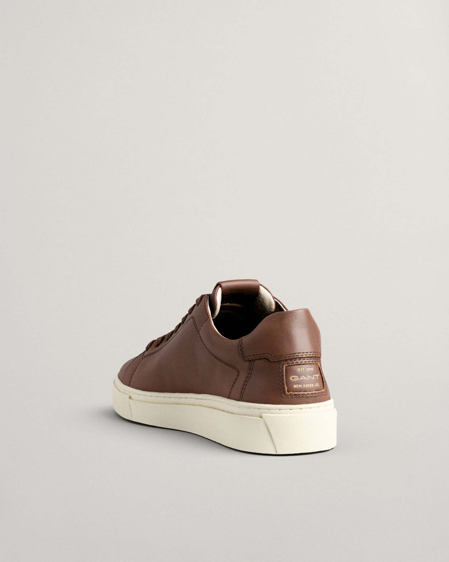 Mc&nbsp;Julien ‑tennarit