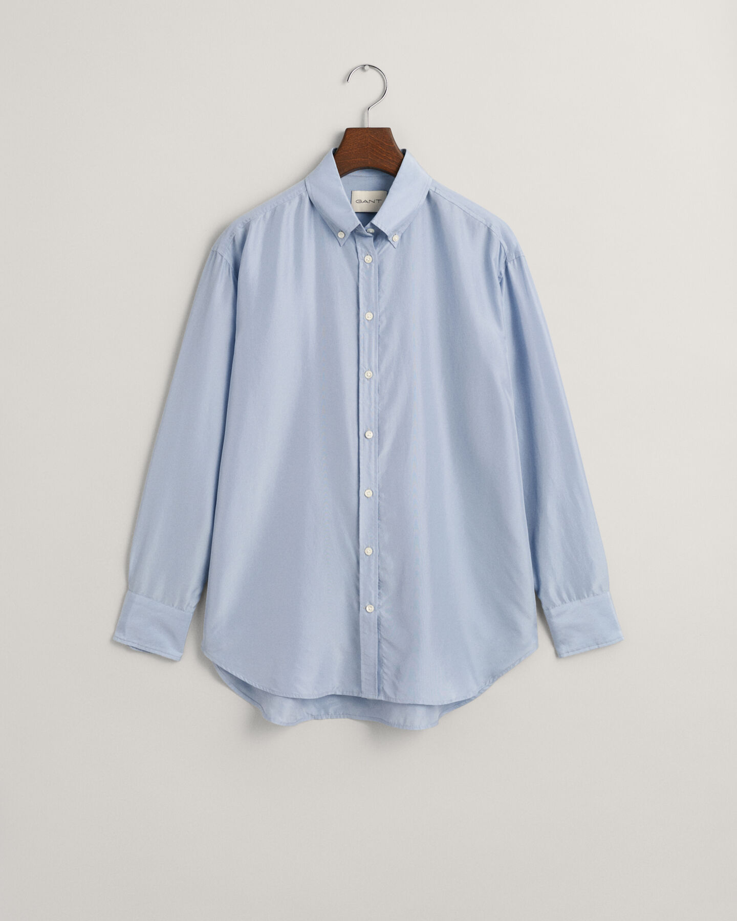 Relaxed fit ‑mitoitettu silkkipaita