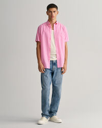 Lyhythihainen, regular fit ‑mitoitettu raidallinen broadcloth-paita