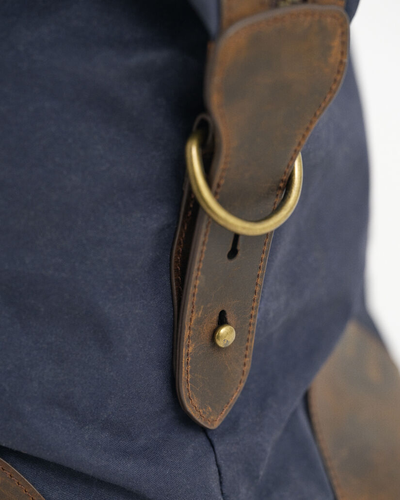 Öljykankainen putkikassi