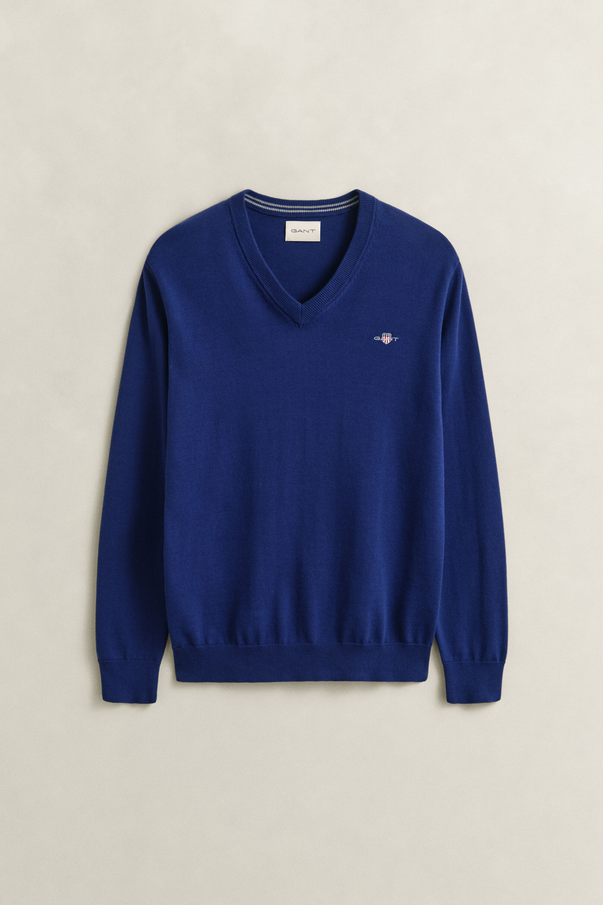 Klassinen puuvillaneulepusero, v-pääntie