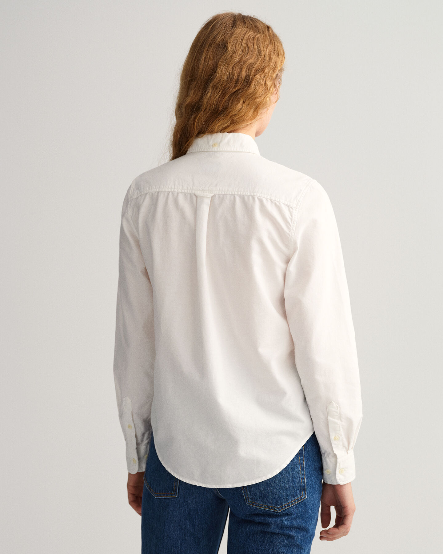 Regular fit ‑mitoitettu, valmiina v&auml;rj&auml;tty oxford-paita